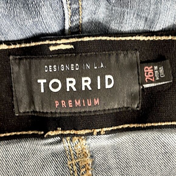 Bombshell Skinny Premium Stretch High-Rise Destructed Jean Size 26 - Picture 11 of 13